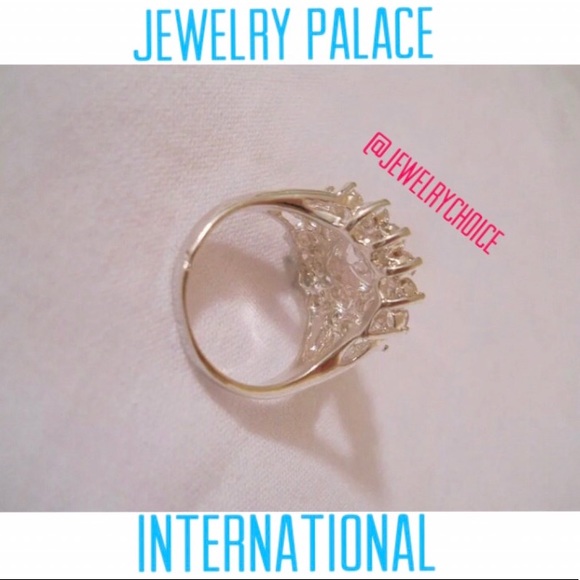 925 Stamped Silver Heart Shape Cubic Zirconia Ring - Picture 9 of 12